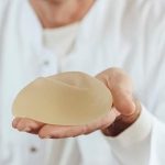 Chi 300 triệu đồng nâng ngực, người phụ nữ 32 tuổi tử vong bất thường